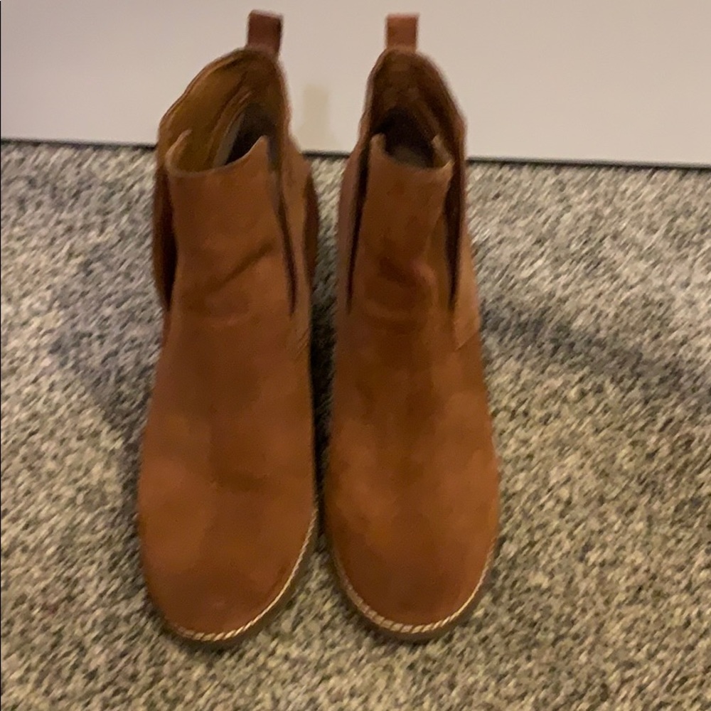 Lucky brand boots 10. Brown leather